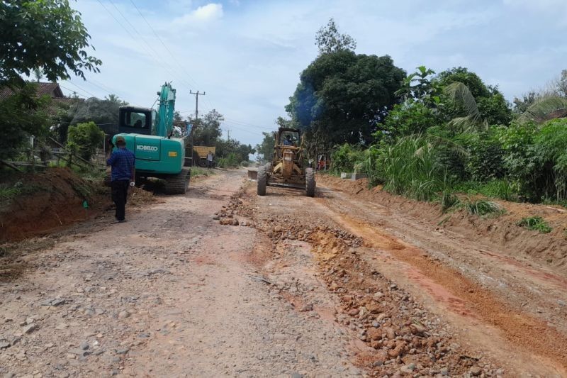 Rekonstruksi Jalan Simpang Unit VIII-Gedung Aji Ditargetkan Rampung 2025