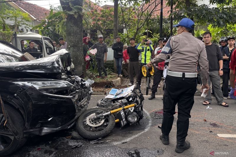 Tragedi di Jalan Anggrek Bandung: Pelajar SMA Tewas Tertabrak Mobil, Pengemudi Wanita Masih Diperiksa