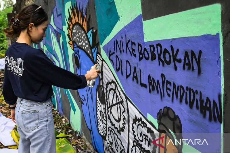 Cegah Tawuran, Anak Laki-laki Perlu Belajar Ekspresikan Emosi Lewat Seni