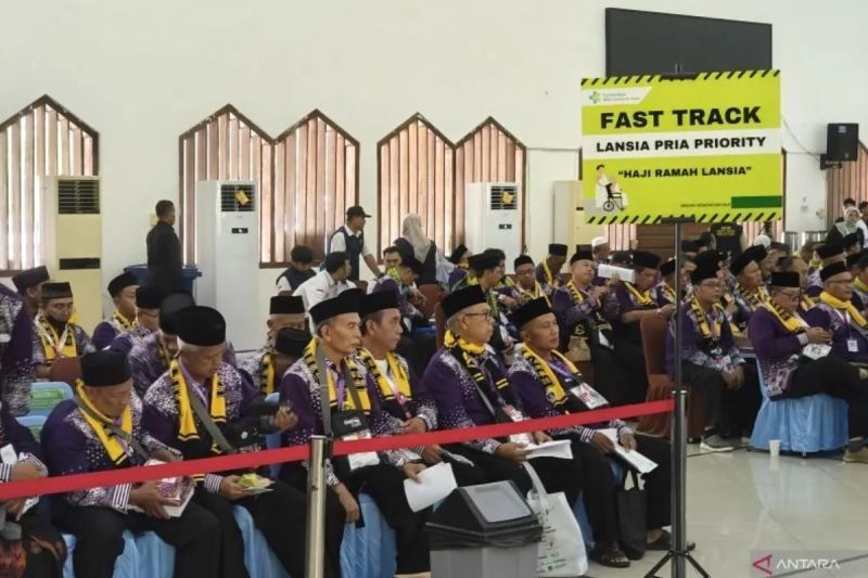 59 Tenaga Kesehatan Jaktim Siap Dampingi Jemaah Haji di Tanah Suci