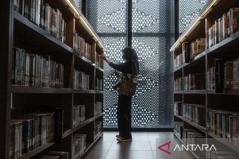 Pemprov DKI Perpanjang Jam Layanan Perpustakaan Cikini hingga Malam Hari
