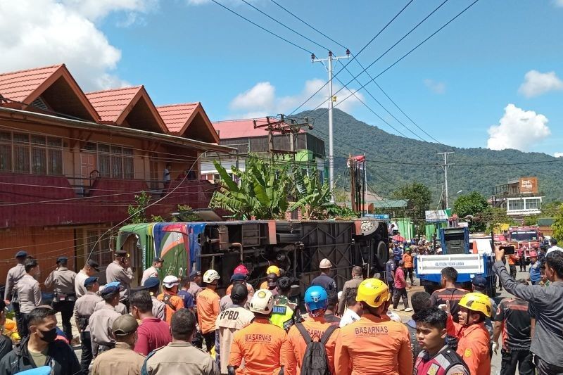 Kecelakaan Maut Bus ALS di Padang Panjang: 12 Tewas, 23 Luka-luka