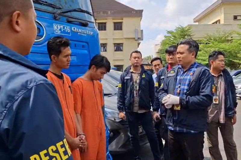 Pengoplosan BBM Solar di Muara Enim, Sumsel: Dua Tersangka Ditangkap