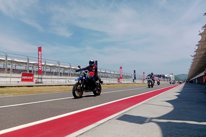 Harga Tiket MotoGP Mandalika 2025 Diskon! Raih Kesempatan Menangkan Smartphone dan Hadiah Menarik Lainnya
