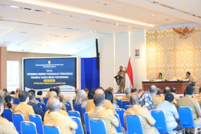 Gubernur Papua Minta OPD Optimalkan Potensi PAD untuk Percepat Pembangunan