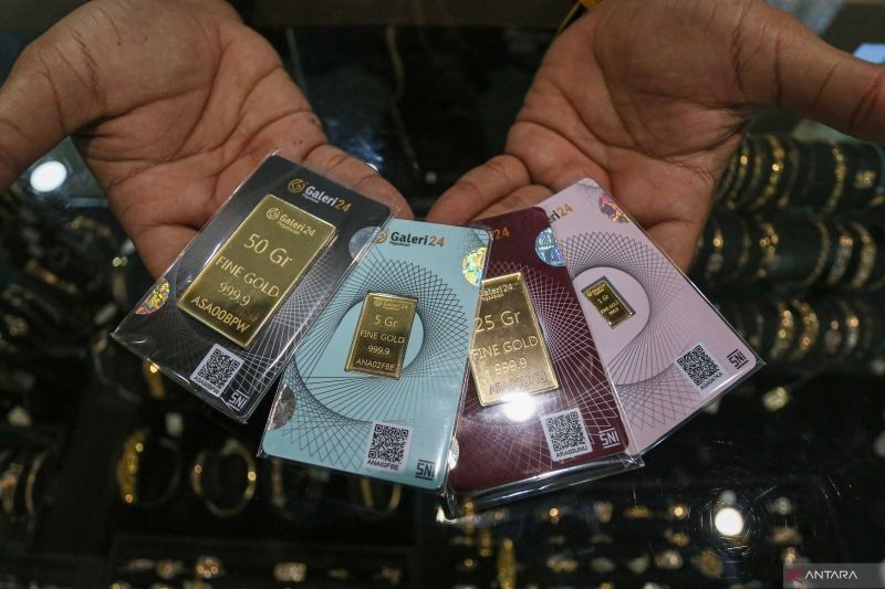 Harga Emas Pegadaian Melonjak Tajam! Antam Tembus Rp2 Juta per Gram