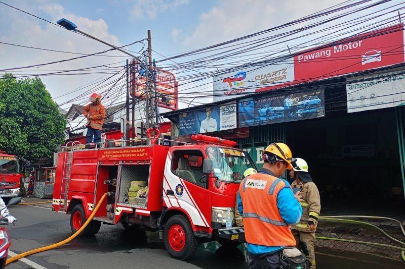 Pemkot Jaktim Imbau Warga Miliki APAR: Mitigasi Risiko Kebakaran yang Meningkat