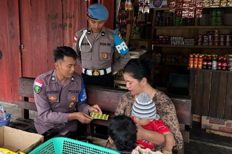 Polri Gelar Pemeriksaan Kesehatan Warga di Oksibil, Papua Pegunungan