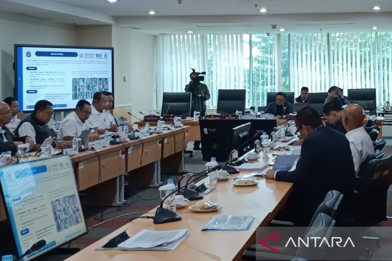 Pungli Instalasi Pipa PAM Jaya: Legislator DKI Minta Tindak Tegas!