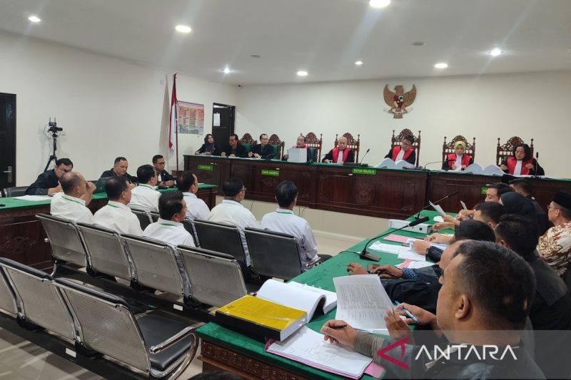 Tujuh Pejabat Pemprov Bengkulu Akui Serahkan Uang ke Mantan Gubernur, Rohidin Mersyah Membantah