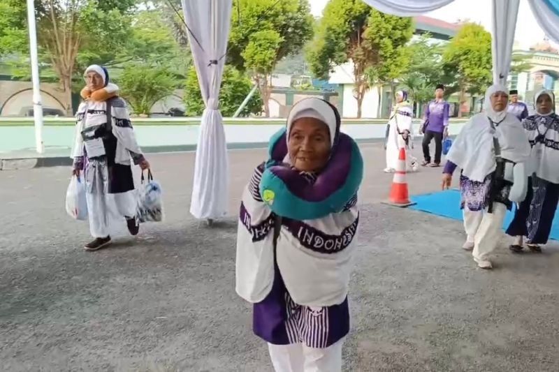 Nenek Sutiah (107 Tahun) Calon Haji Tertua Lampung: Kisah Inspiratif Menuju Tanah Suci
