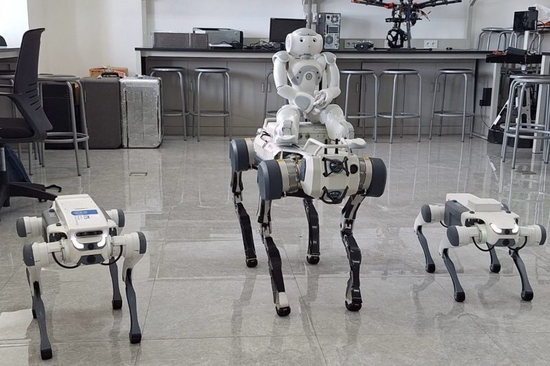 ITS Kembangkan Robot Anjing Cerdas: Patroli Industri hingga Mitigasi Bencana