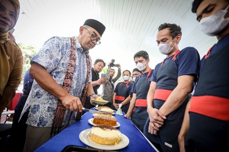 Pemkot Bandung Latih Warga Binaan Rutan: Bikin Kue & Cukur Rambut, Siap Kerja Setelah Bebas!