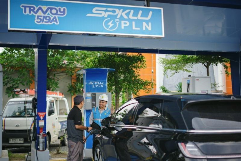 Pabrikan Otomotif Diminta Aktif Bangun SPKLU, Tak Hanya Andalkan Pemerintah