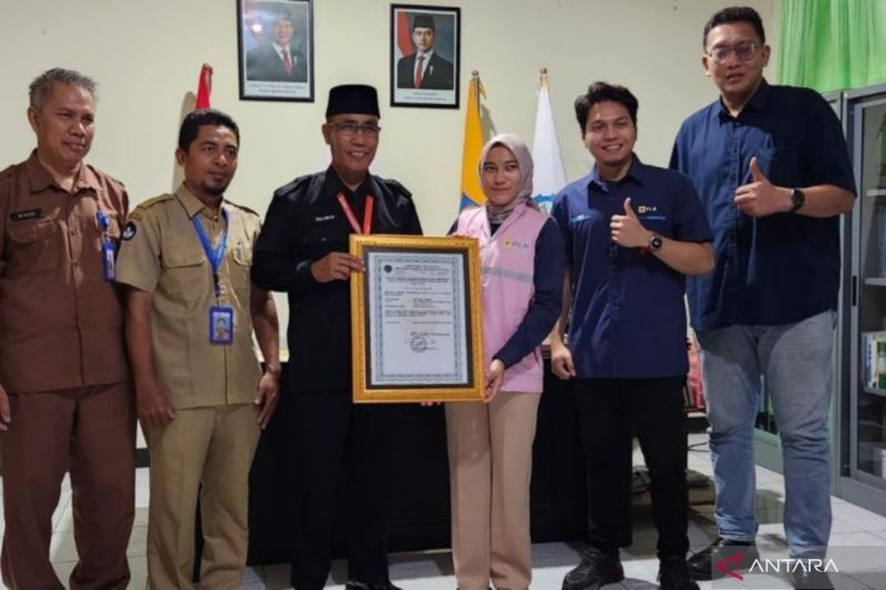PLN Dukung SMKN 3 Mataram Raih Sertifikasi Bengkel Konversi Motor Listrik Grade A