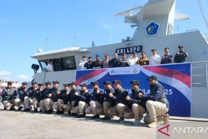 Ekspedisi Rupiah Berdaulat: BI Riau dan TNI AL Jangkau Wilayah 3T