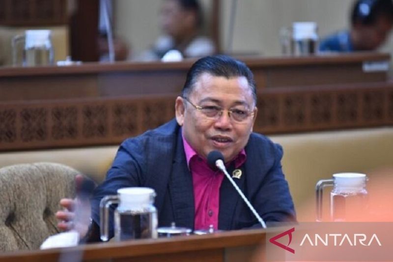 Ketimpangan Investasi Tambang Kalbar: Cornelis Sorot Kesejahteraan Masyarakat