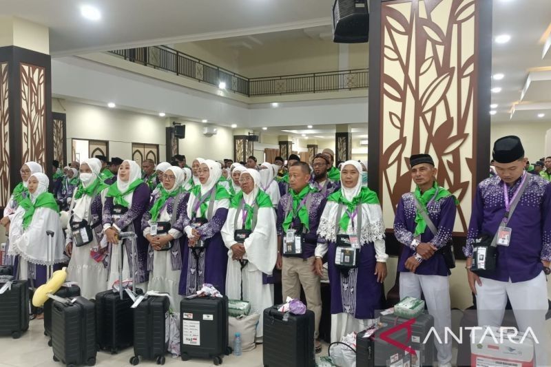 Calon Haji Maros Kloter 12 Berangkat ke Tanah Suci