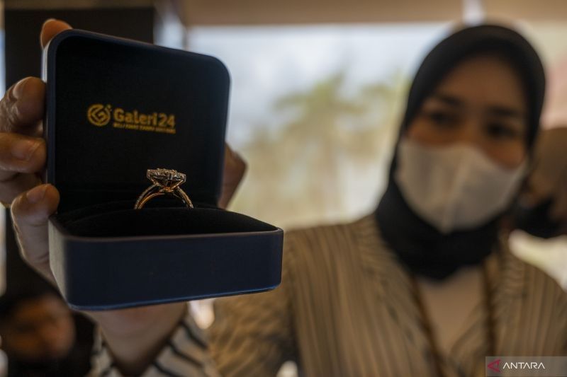 Harga Emas Pegadaian Melonjak Tajam! Naik Hingga Rp26.000 per Gram