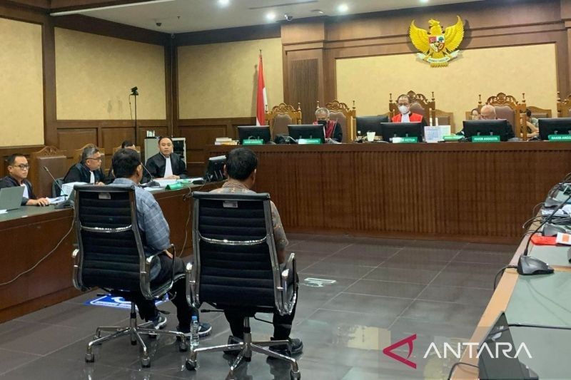 Staf Hasto Akui Terima Titipan Tas Berisi Uang dari Harun Masiku