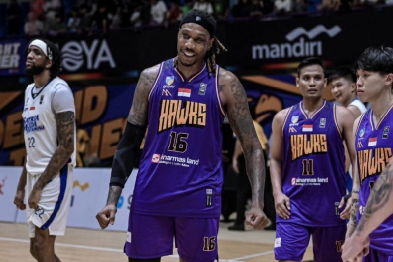 Hawks Taklukkan Satria Muda, Pertahanan Kokoh Jadi Kunci Kemenangan