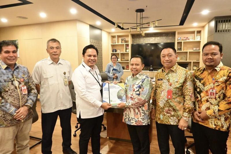Pemkab Tapin Usulkan Pembangunan Jalan Banua Enam untuk Konektivitas Antar-Provinsi