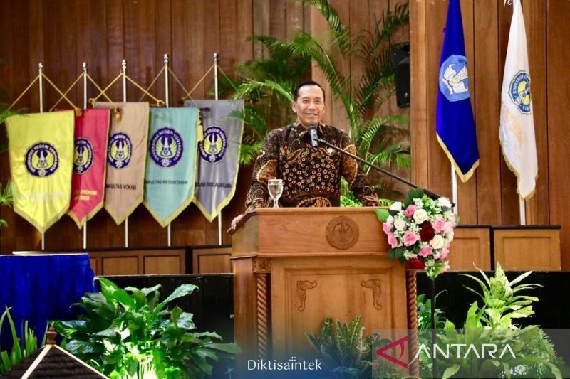 Wamendikbudristek Dorong Implementasi AI untuk Transparansi Audit Kampus