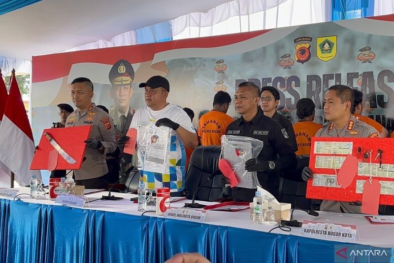 Bupati Bogor Tekan Premanisme Demi Iklim Investasi Kondusif