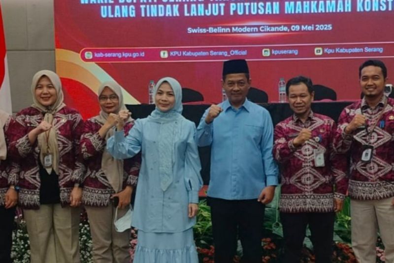 Ratu Zakiyah, Istri Mendes PDT, Resmi Menjadi Bupati Serang Terpilih