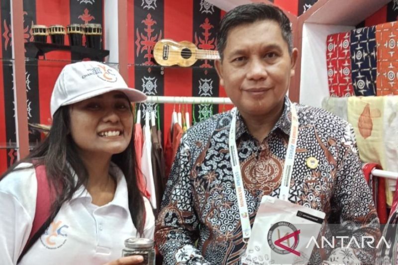 Pesona Budaya Ambon Dipamerkan di Apeksi Surabaya