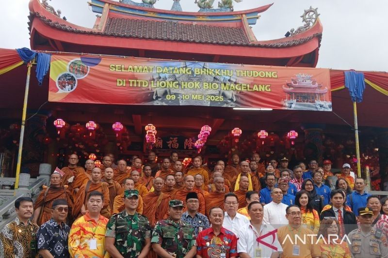 Biksu Thudong Tiba di Magelang, Sambut Waisak di Candi Borobudur