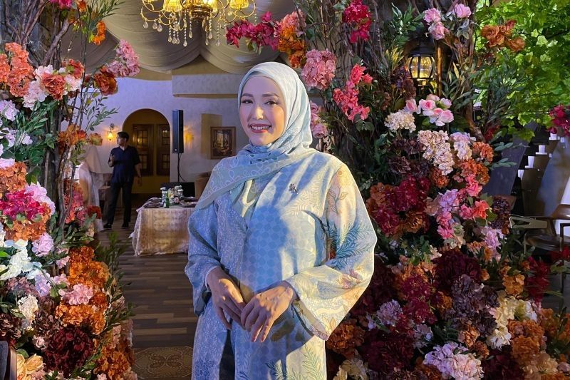 Adelia Wihelmina: Tampil Modis dan Islami, Inspirasi di Balik Hidah Pratama Fashion