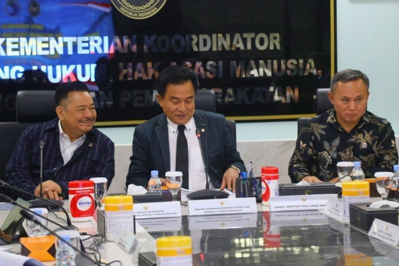 Yusril Tekankan Pentingnya Koordinasi Penanganan HAM untuk Hindari Tumpang Tindih Kewenangan