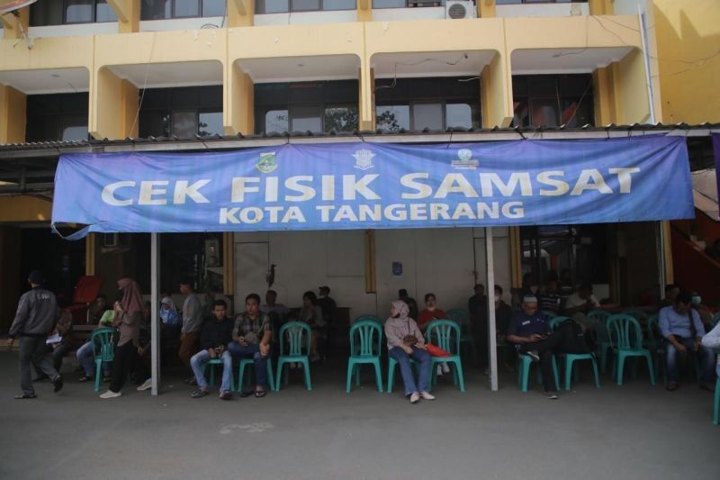 Penerimaan Pajak Kendaraan di Samsat Cikokol Tembus Rp46 Miliar