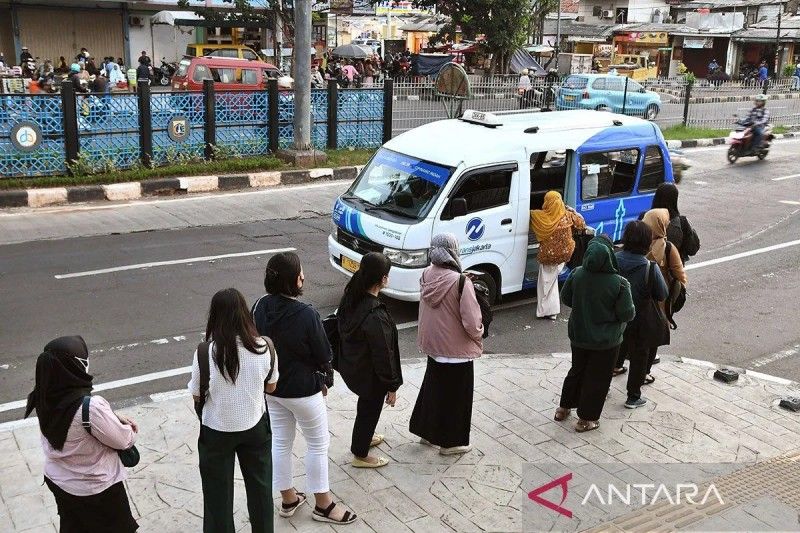Kecelakaan Mikrotrans di Cengkareng: Pengemudi Negatif NAPZA, Transjakarta Tanggung Biaya Perawatan Korban