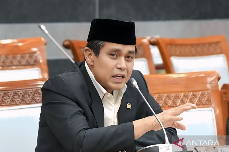 DPR Desak Tindak Tegas Biro Perjalanan Haji Ilegal Gunakan Visa Non-haji