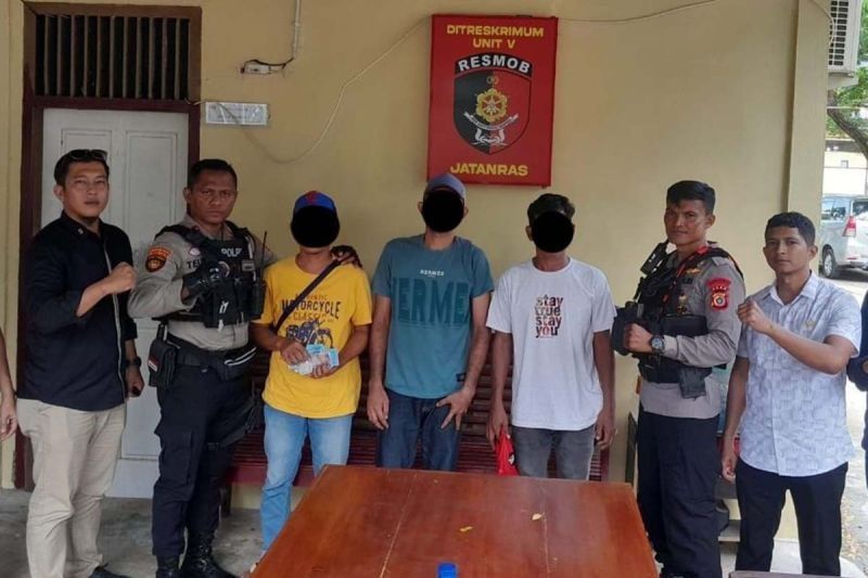 Satgas Premanisme Polda Aceh Tindak Pungli di Pantai Pulau Kapuk
