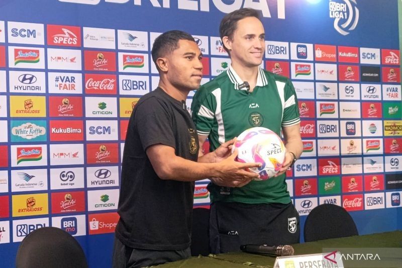 Persebaya Incar Kemenangan atas Semen Padang untuk Raih Posisi Kedua Liga 1
