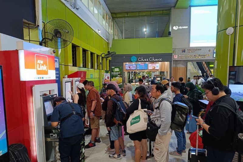 Kereta Api Jadi Primadona Wisata Libur Waisak, Okupansi Tembus 97 Persen!