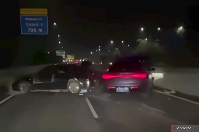 Pengemudi BYD yang Tabrak Lari di Tol Dalam Kota Segera Diperiksa Polisi