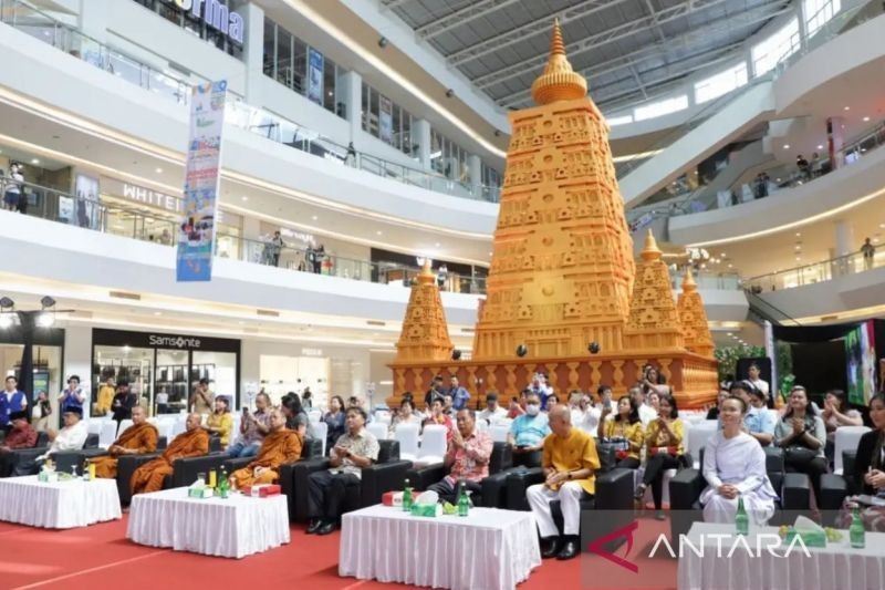 Miniatur Mahabodhi Temple Samarinda Pecahkan Rekor MURI