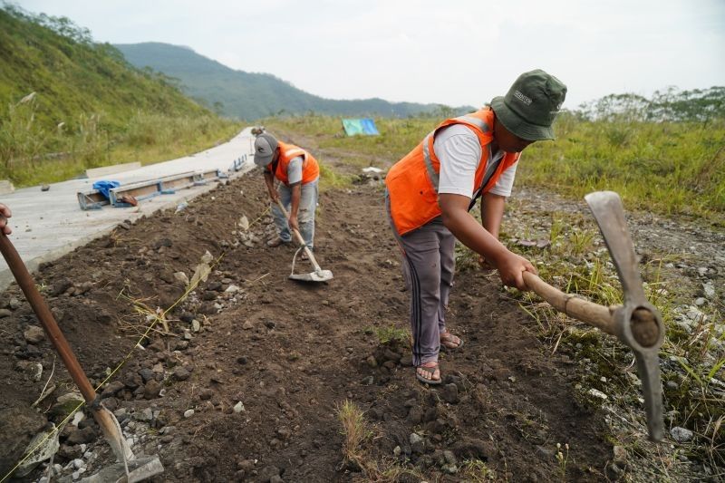 Pemkab Kediri Alokasikan Rp605 Juta Perbaiki Jalan Menuju Gunung Kelud
