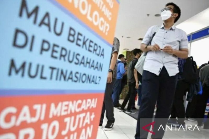 Minimnya Informasi Lowongan Kerja di Karawang: Bupati Aep Sayangkan Sikap Perusahaan