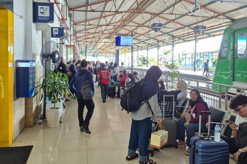 Penumpang KA Daop Madiun Melonjak Signifikan Selama Libur Waisak