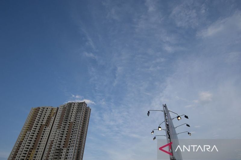 Hujan Ringan Diprediksi Guyur Jakarta Minggu Sore dan Malam