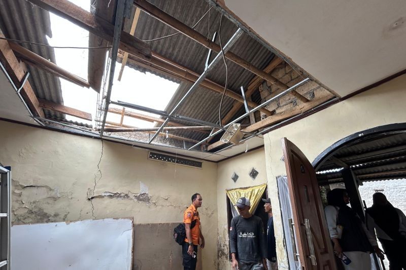 Cuaca Ekstrem di Yogyakarta dan Bogor: BNPB Laporkan Kerusakan Rumah dan Fasilitas Umum