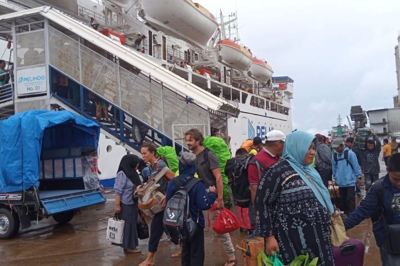 Pelindo Percantik Pelabuhan Ambon: Kenyamanan Penumpang Jadi Prioritas