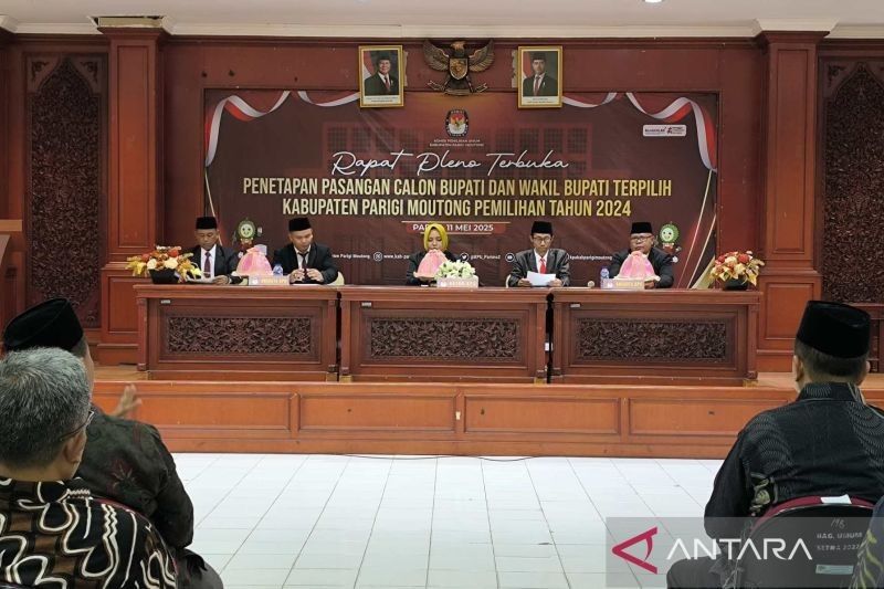 Pasangan Erwin Burase-Abdul Sahid Resmi Terpilih Sebagai Bupati dan Wakil Bupati Parigi Moutong