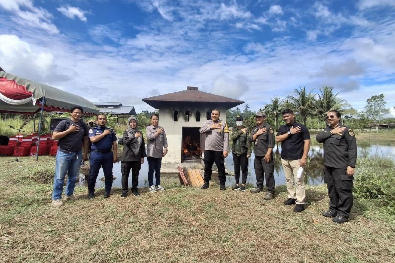 Karantina Papua Musnahkan 6 Unggas Ilegal Cegah Flu Burung