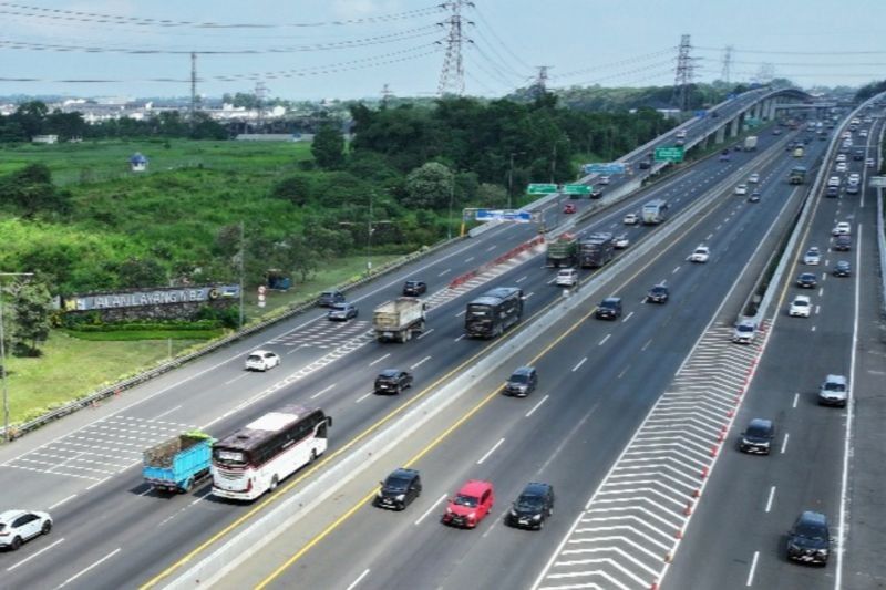 Tol Jakarta-Cikampek Ramai Padat Libur Panjang Waisak: Jasa Marga Catat Peningkatan 13,6 Persen